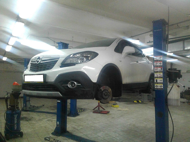 OPEL MOKKA,2016 год.